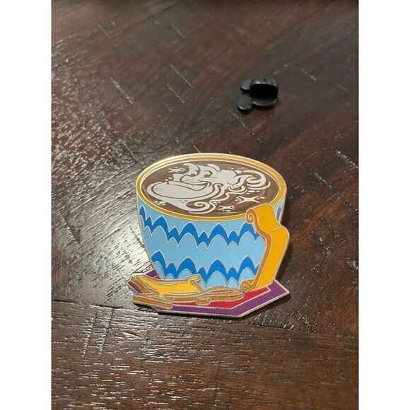 Disney Aladdin Latte with Character Genie Coffee Mug Metal Trading Pin‎ - Picture 1 of 7